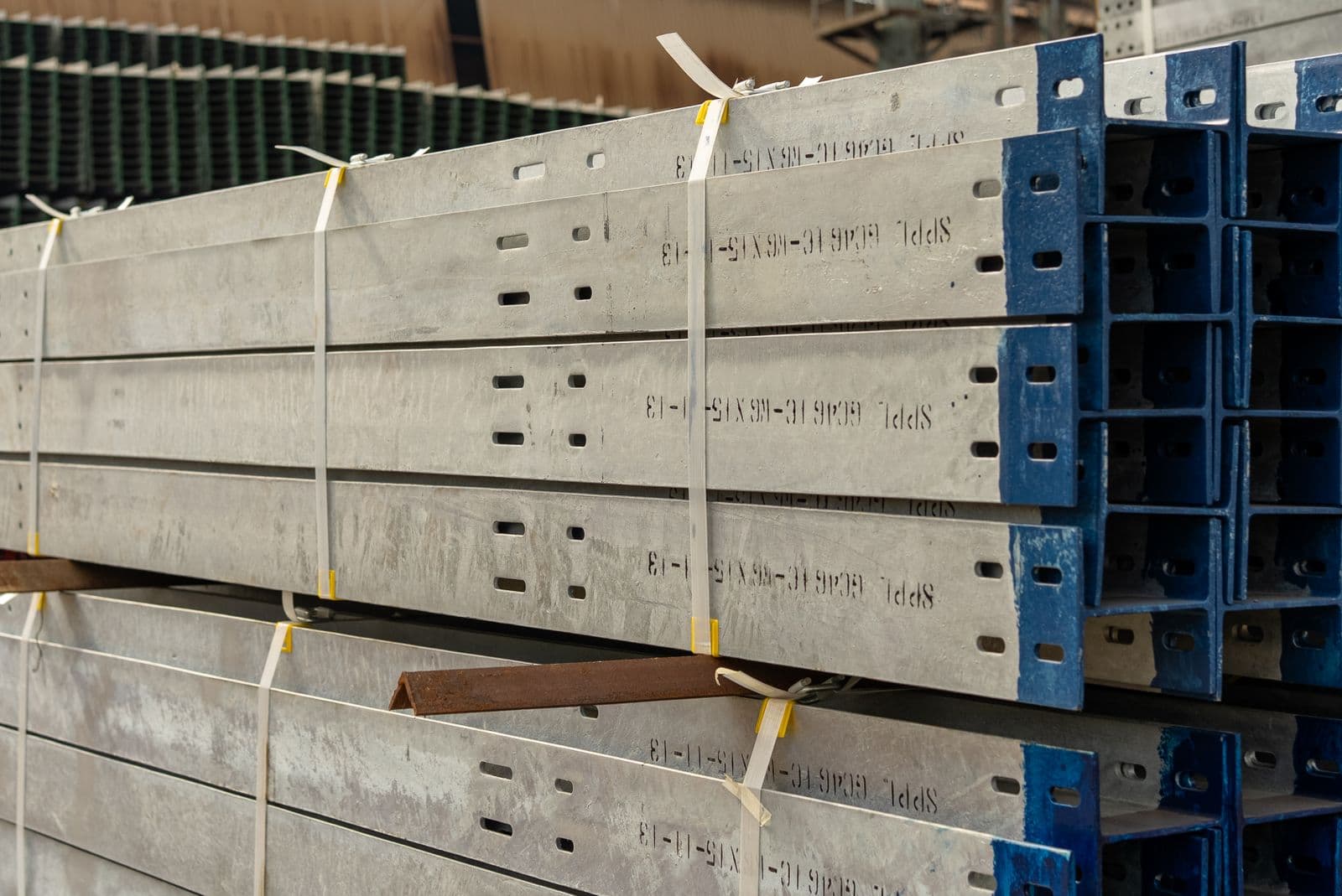 120x60x4 mm Dikdörtgen Profil